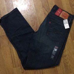 Levi’s 514 Regular Fit. 33 waist/34 length